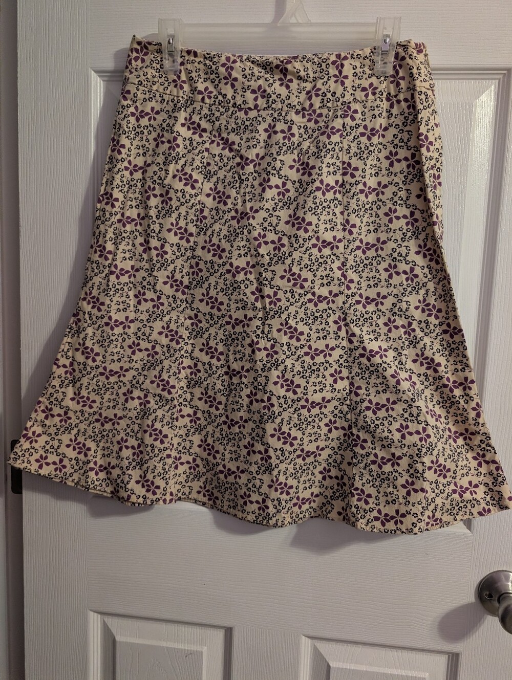 Women’s Gap Cream & Purple Floral Skirt Size 8